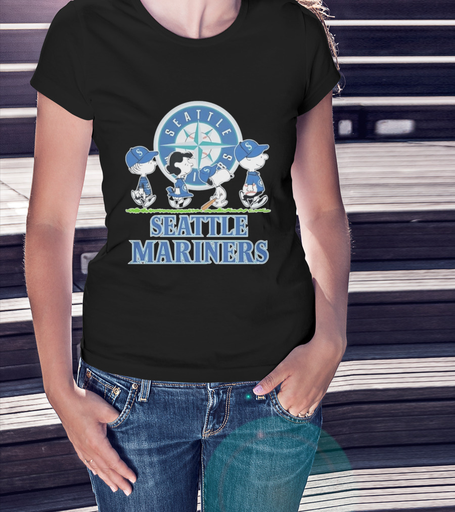 Peanuts Gang Snoopy Baseball Seattle Mariners Yankees Fans T-Shirt