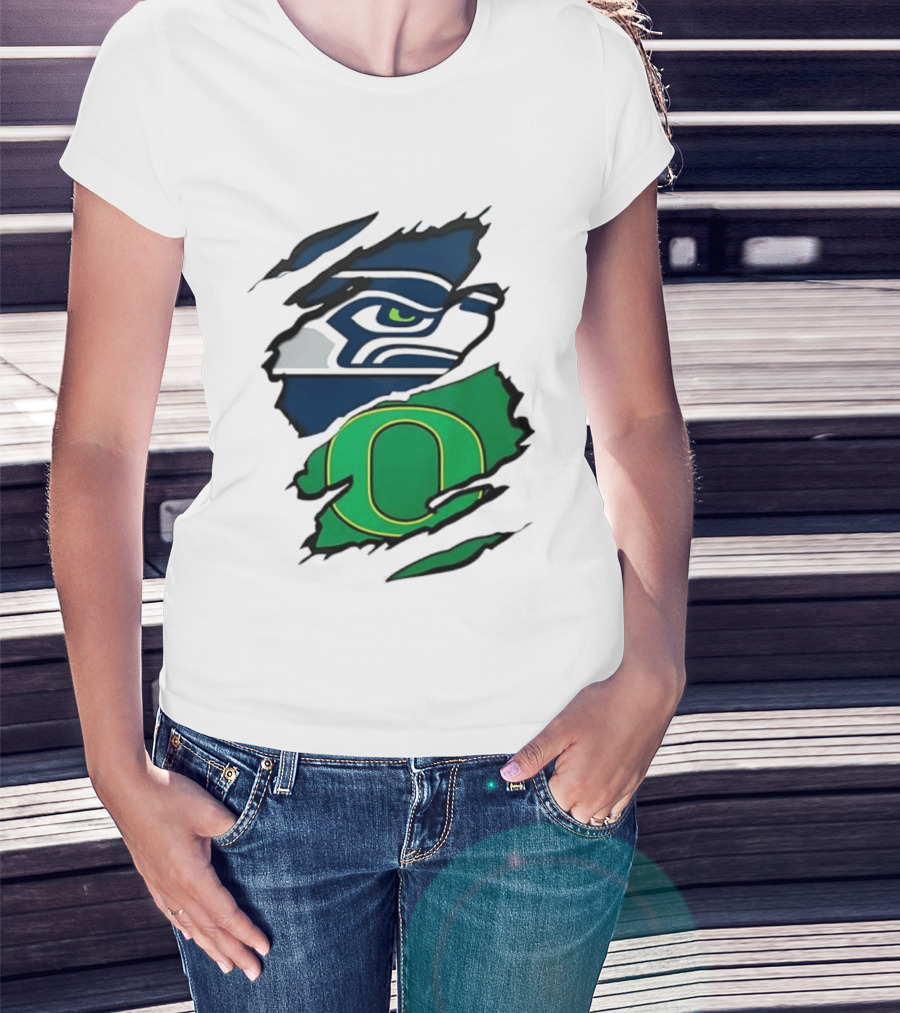Seattle Seahawks Oregon Ducks Ripped Skin Effect NFL College Team Spirit T-Shirt