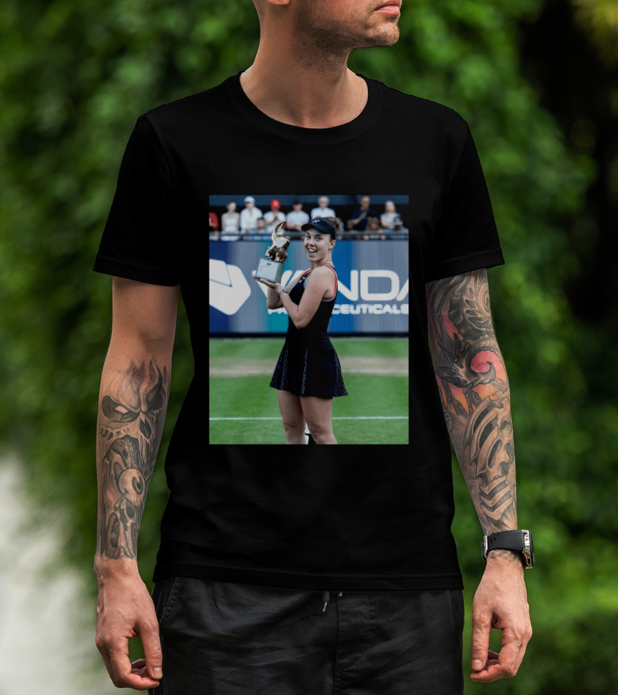 Linda Wins Tennis Title Holding Trophy On Grass Court T-Shirt