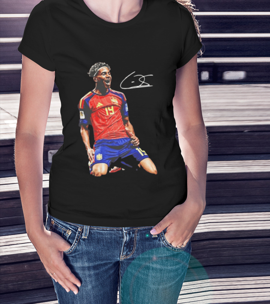 19 Lamine Yamal Spain National Football Team Soccer Jersey Celebration T-Shirt