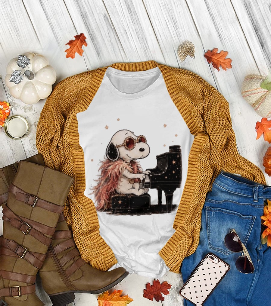 Snoopy Elton John Playing Piano Under Starry Nights T-Shirt