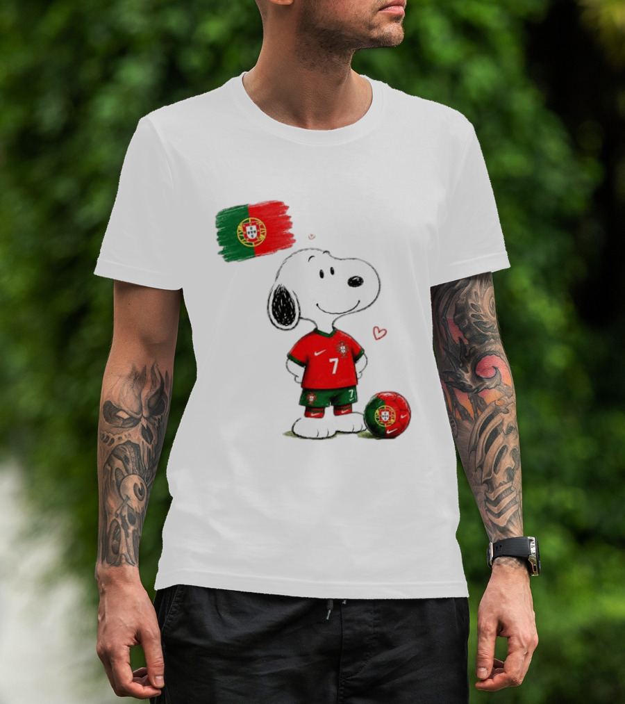 Cristiano Ronaldo Snoopy Portugal Football Number 7 Nike T-Shirt