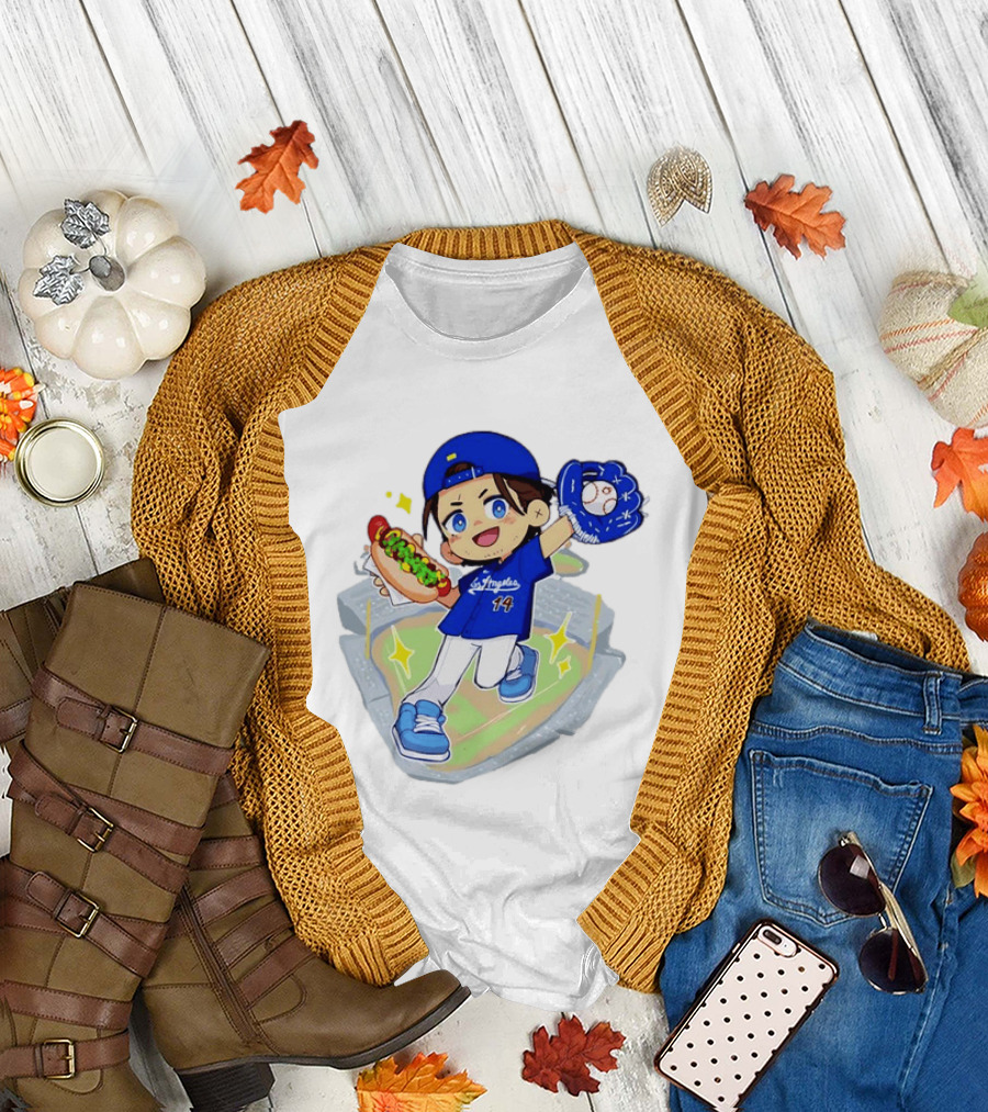Enrique Hernandez Los Angeles Dodgers 14 Cartoon Style Baseball Glove and Hot Dog T-Shirt