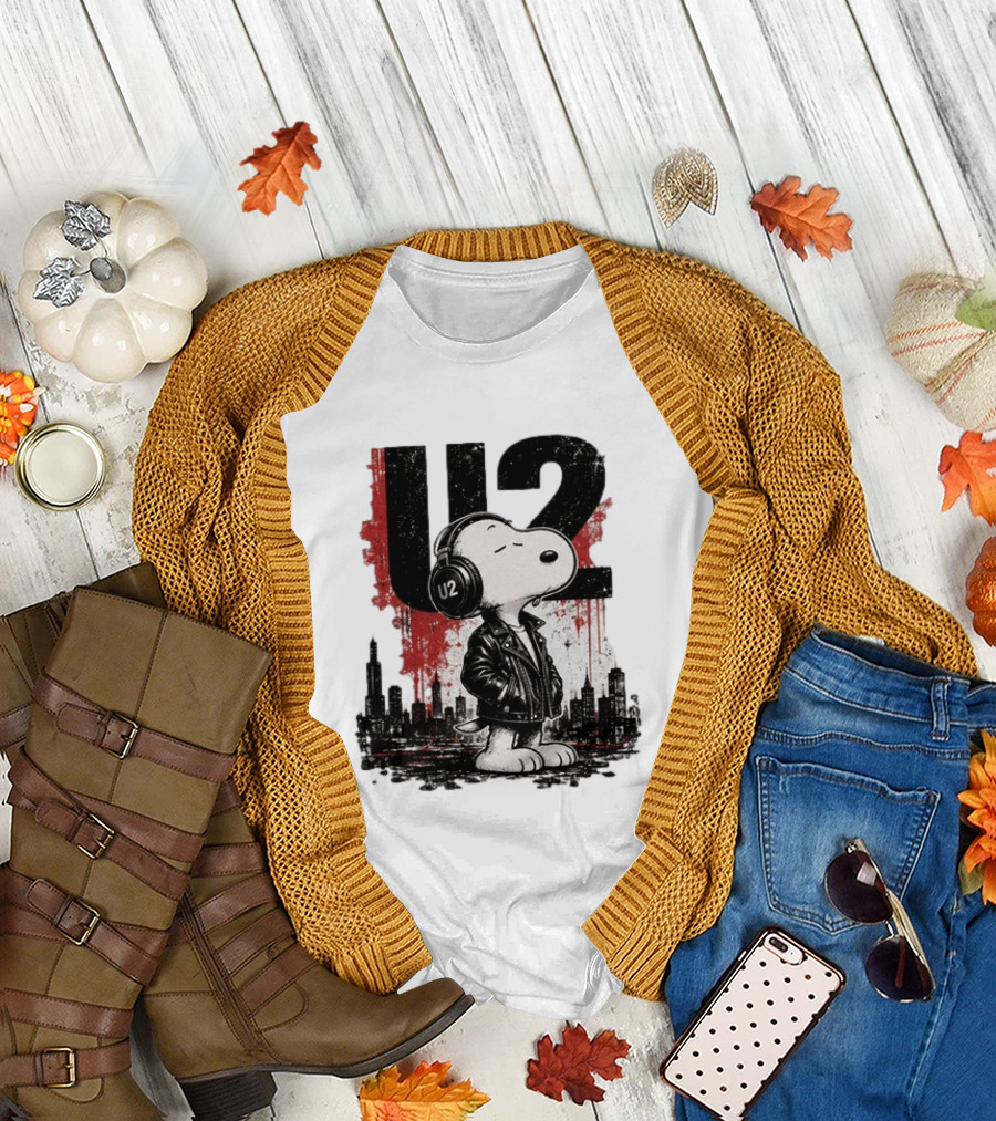 Snoopy U2 On Sky One Dream One Fearless Heart Urban Skyline T-Shirt