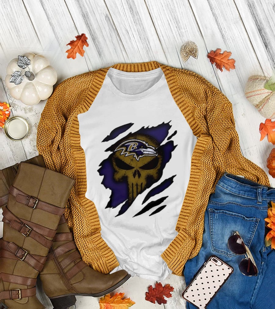 Baltimore Ravens Punisher Skull Torn Effect Fan Gear T-Shirt