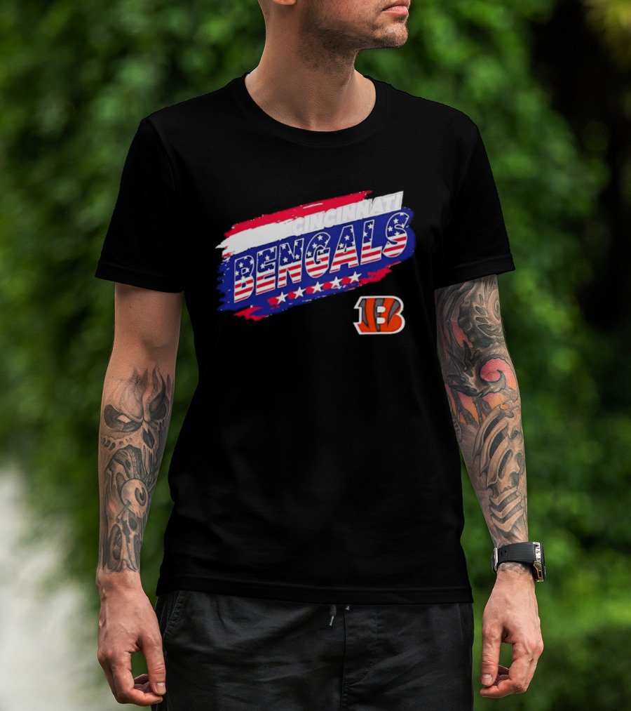 Cincinnati Bengals Stars And Stripes American Flag NFL Team Fan Gear T-Shirt