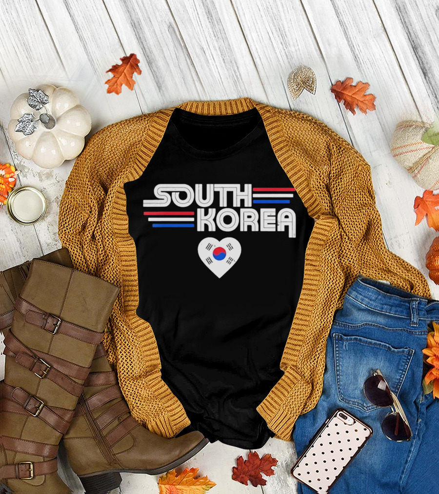 South Korea Heart Flag with Red and Blue Stripes T-Shirt