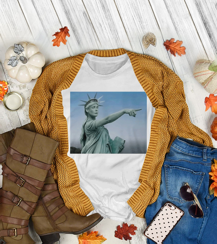 Statue Of Liberty Don't You Point At Me Sophie Cunningham Meme T-Shirt