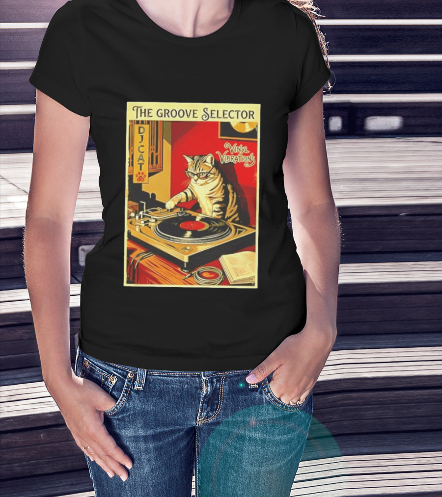 The Groove Selector DJ Cat Vinyl Vibrations Turntable Music Lover T-Shirt