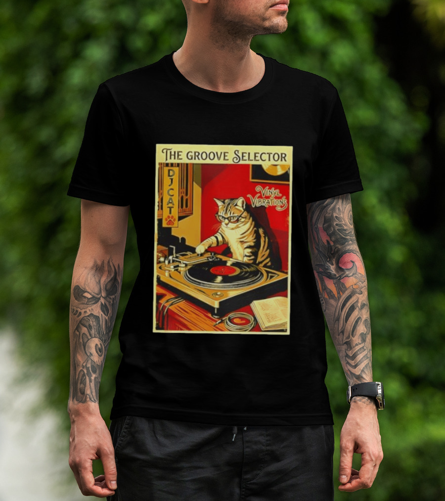 The Groove Selector DJ Cat Vinyl Vibrations Turntable Music Lover T-Shirt