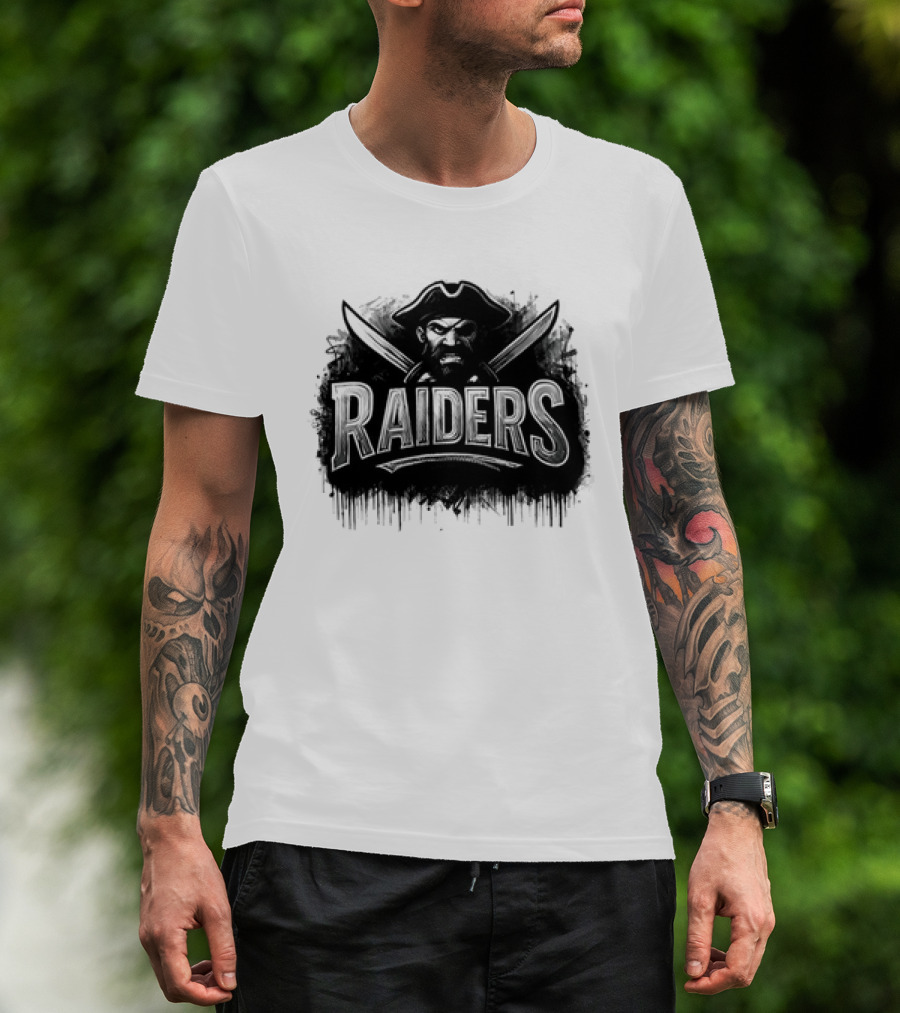 Las Vegas Raiders Distressed Pirate Logo Skull Swords And Raider T-Shirt