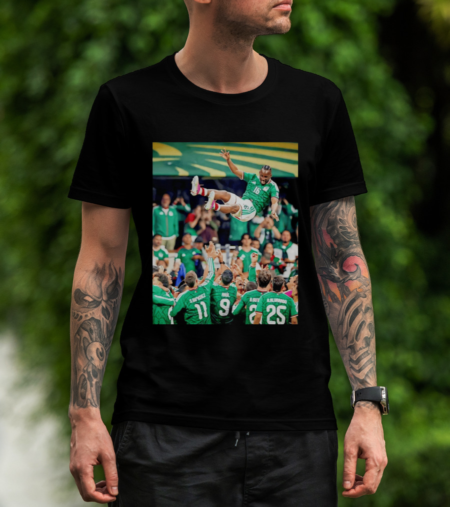 Mexican Football Celebration Julián Quiñones S. Giménez Raúl A. Alvarado Team Spirit T-Shirt