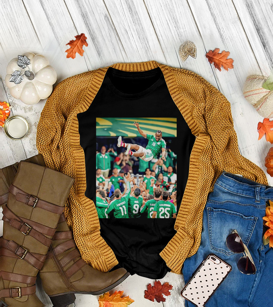 Mexican Football Celebration Julián Quiñones S. Giménez Raúl A. Alvarado Team Spirit T-Shirt