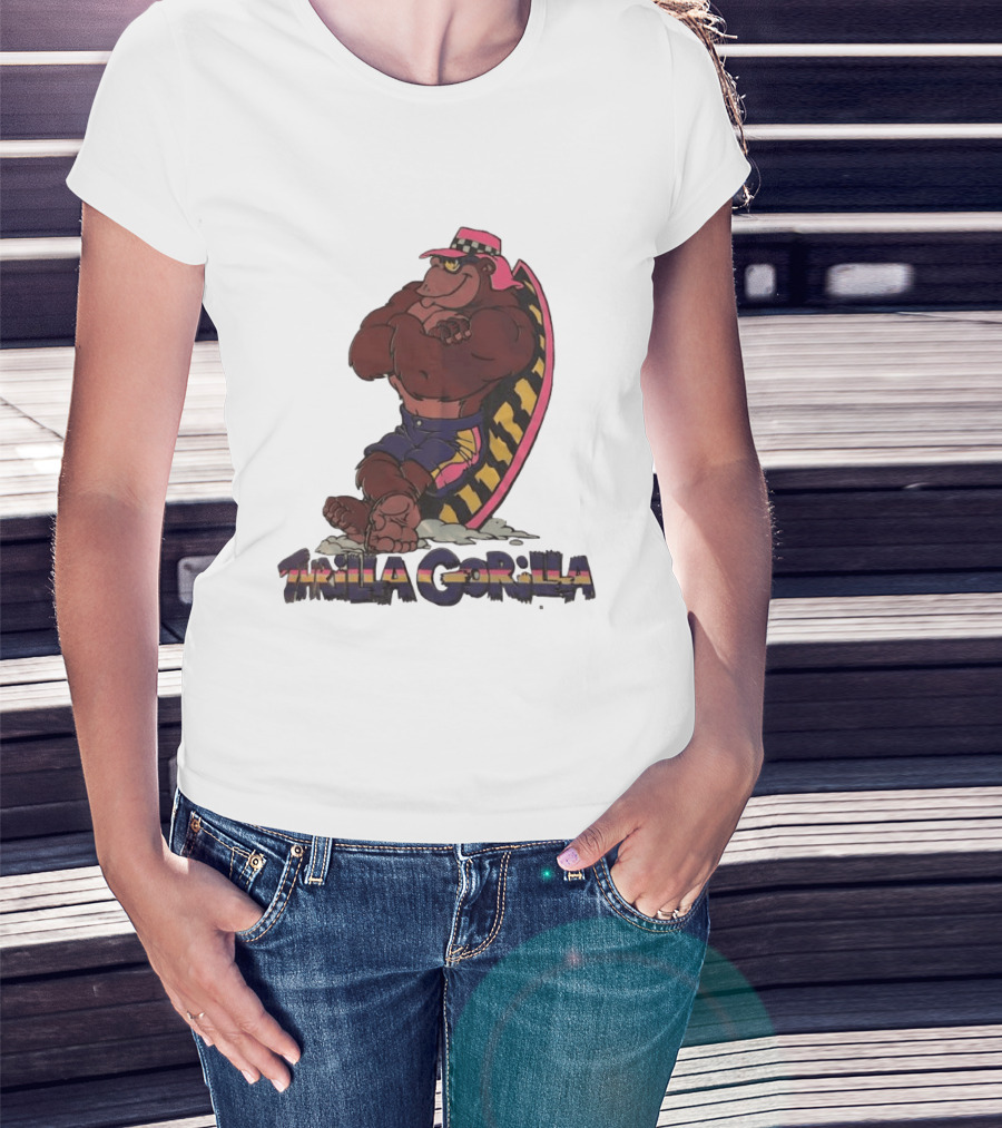 Thrilla Gorilla Town And Country Surf Checkered Hat Surfboard T-Shirt