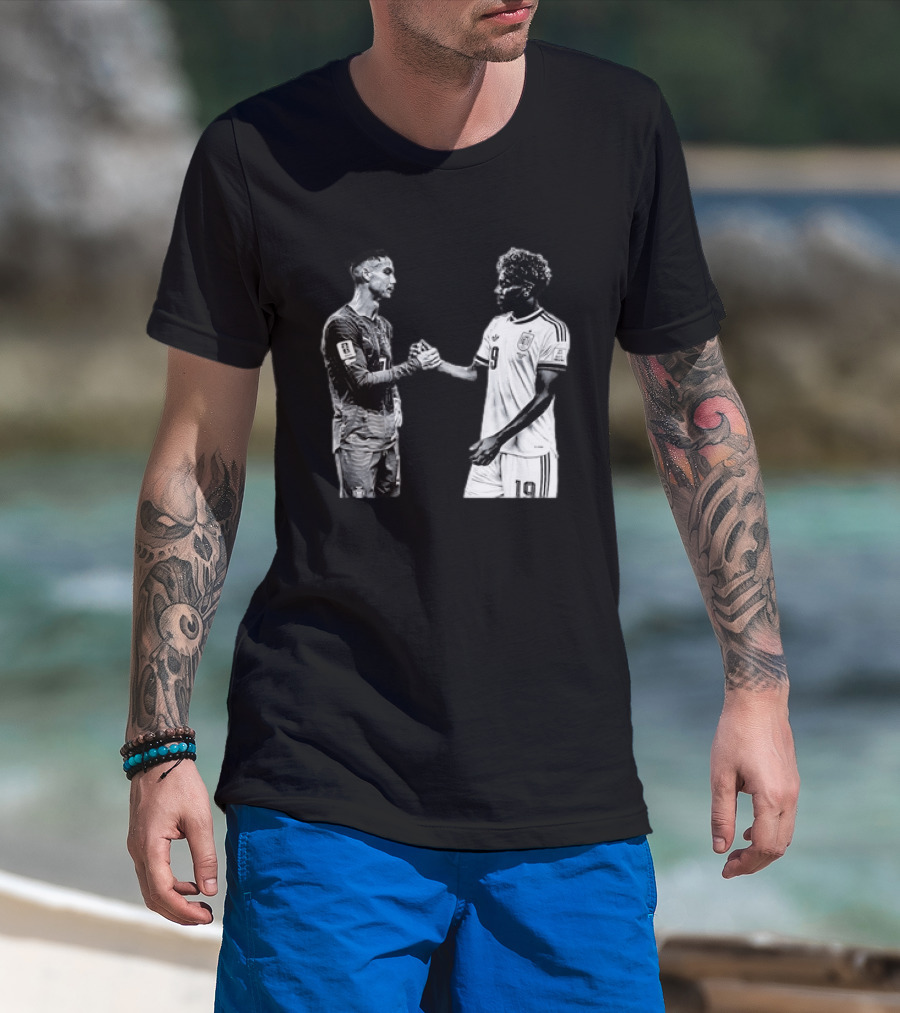 Cristiano Ronaldo Lamine Yamal Final Matchup Moment T-Shirt