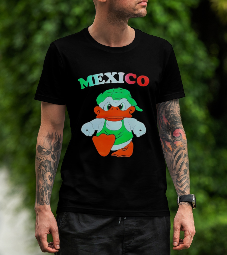 Mexico Duck Cartoon Green Outfit T-Shirt