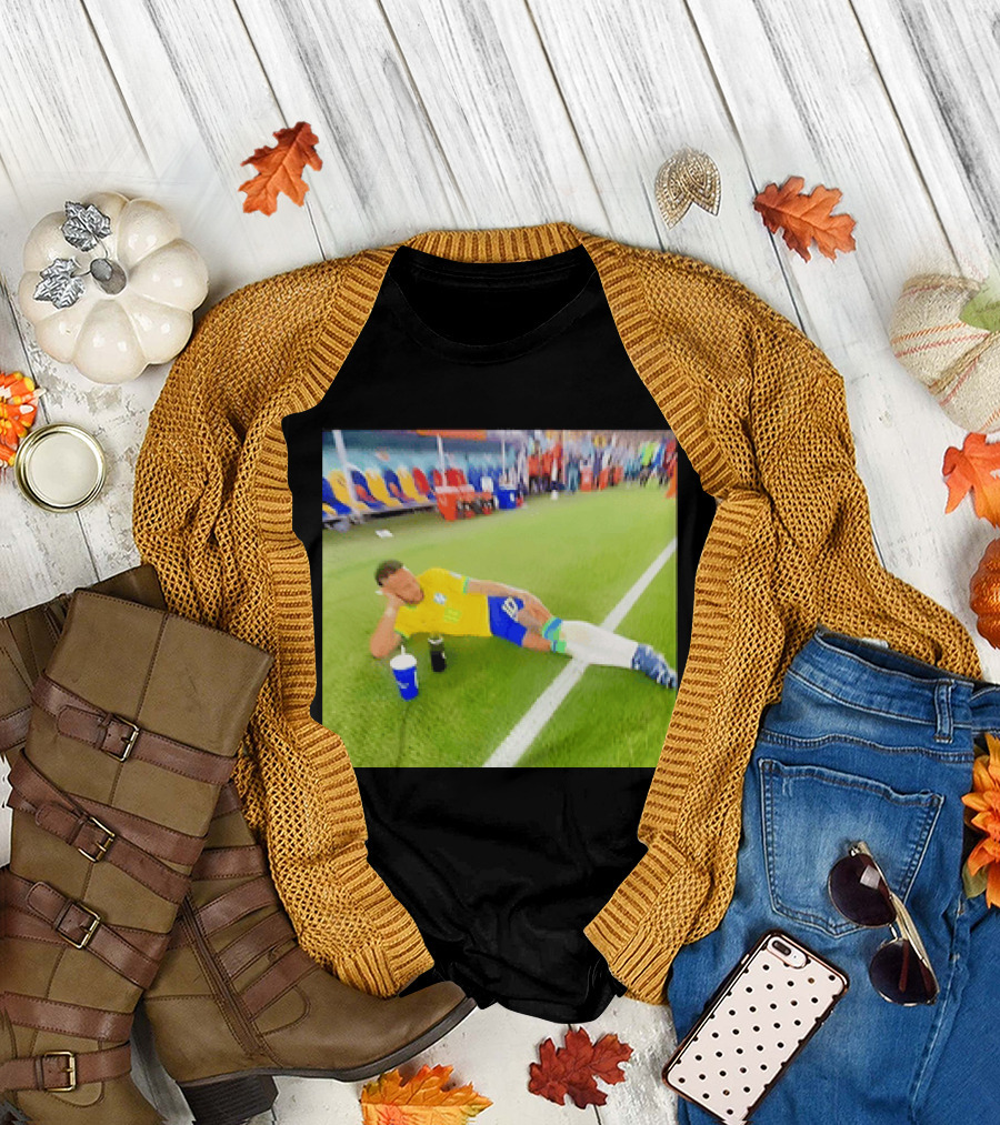 Neymar Jr Brazil Number 10 Relaxing Pitch Meme Iconic Soccer Moment T-Shirt