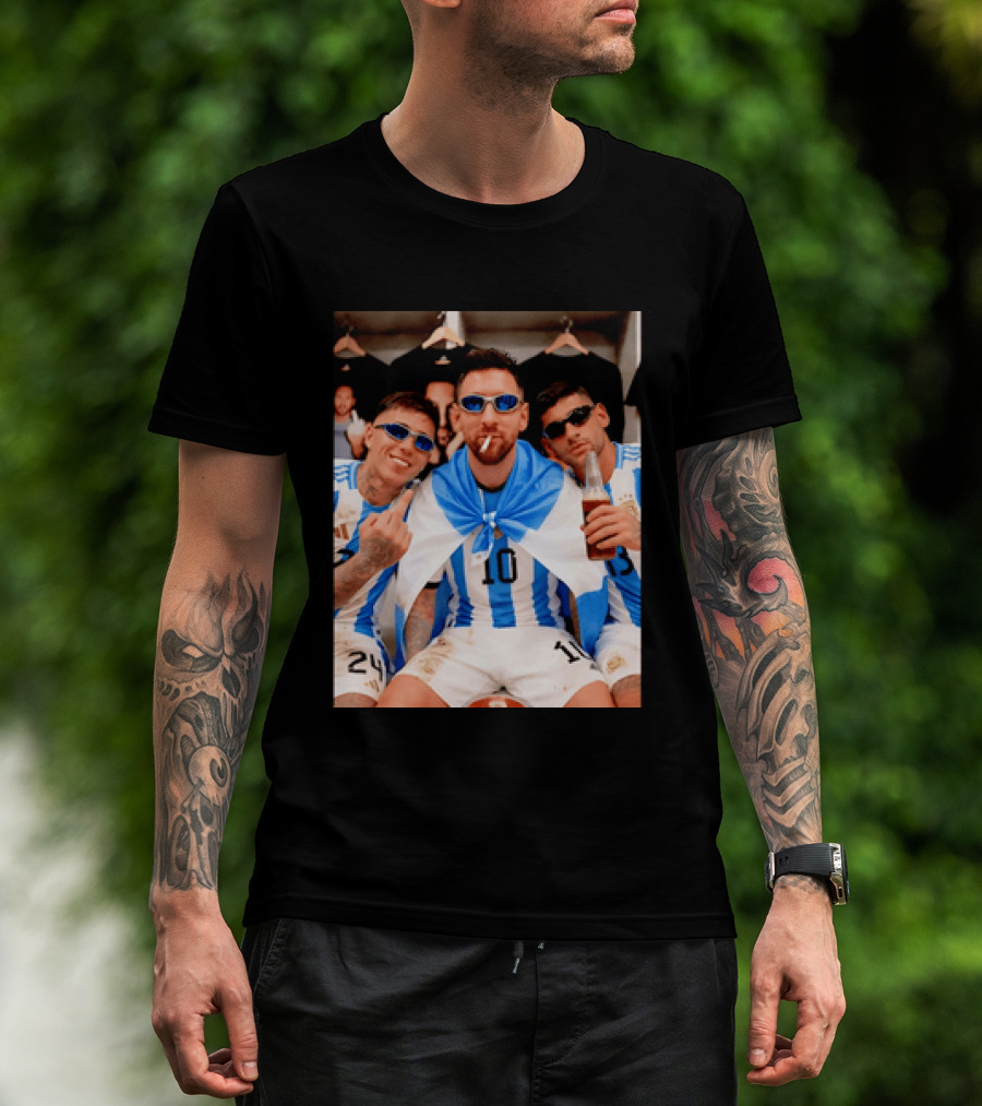 Argentina National Team Lionel Messi Enzo Fernandez Cristian Romero Celebration T-Shirt