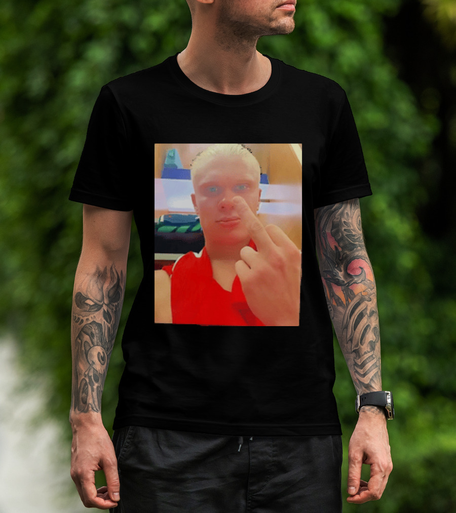 Norway Erling Haaland Middle Finger Selfie T-Shirt