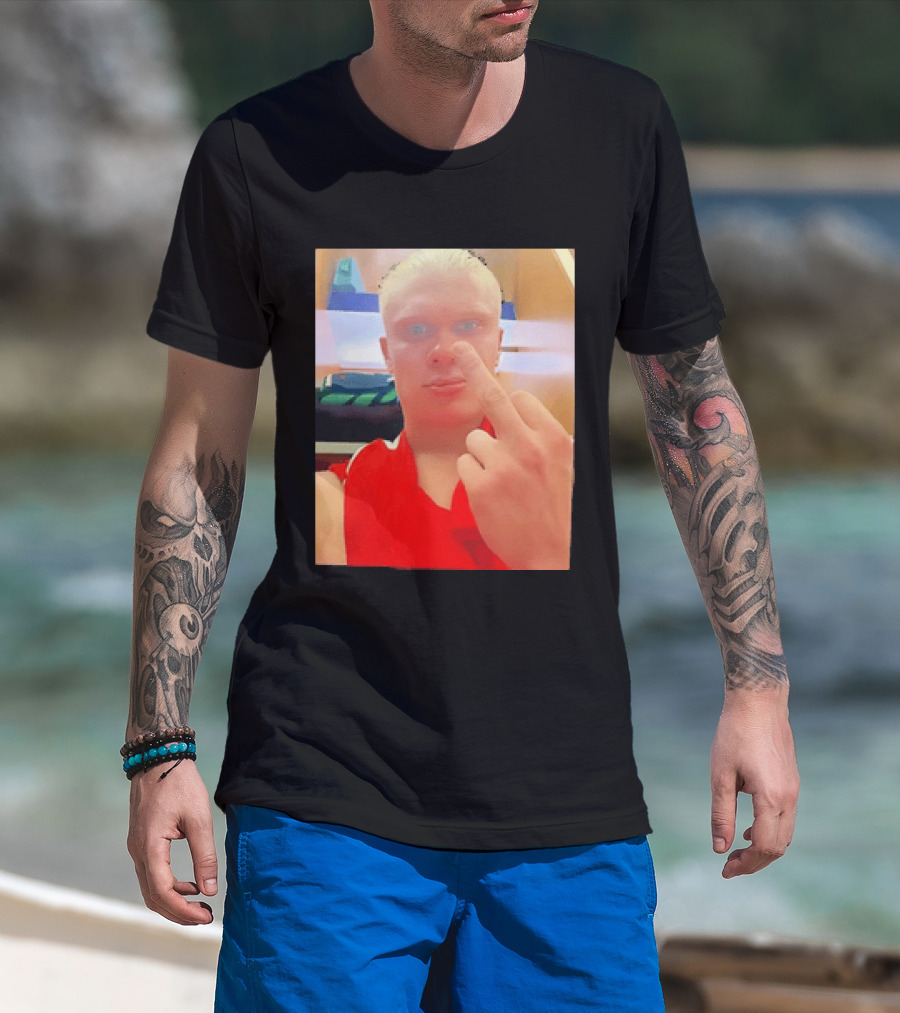 Norway Erling Haaland Middle Finger Selfie T-Shirt