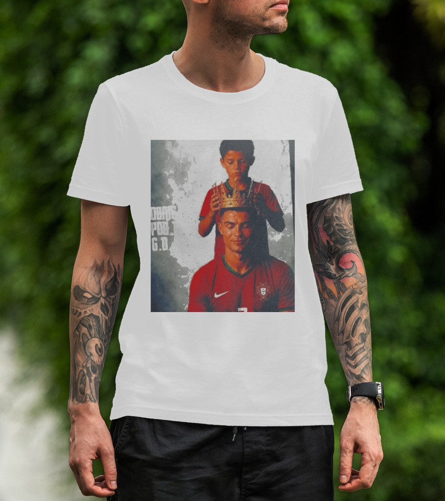 Cristiano Ronaldo Portugal Obrigado Por Tudo GOAT Crowned King Soccer Legend T-Shirt
