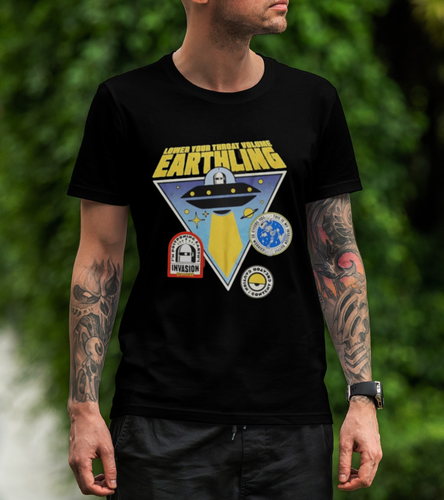 Lower Your Throat Volume Earthling Invasion Postponed Futurama Bender Planet Express Delivery T-Shirt