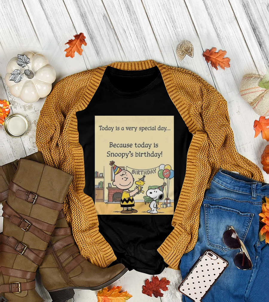 Celebrate Snoopy's Birthday With Charlie Brown And Woodstock In Party Hats And Balloons T-Shirt