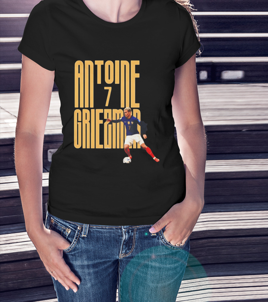 Antoine Griezmann 7 France Football Dribbling T-Shirt