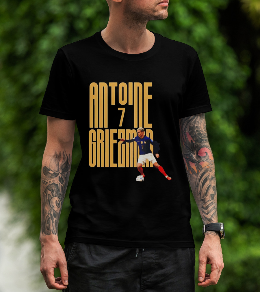 Antoine Griezmann 7 France Football Dribbling T-Shirt