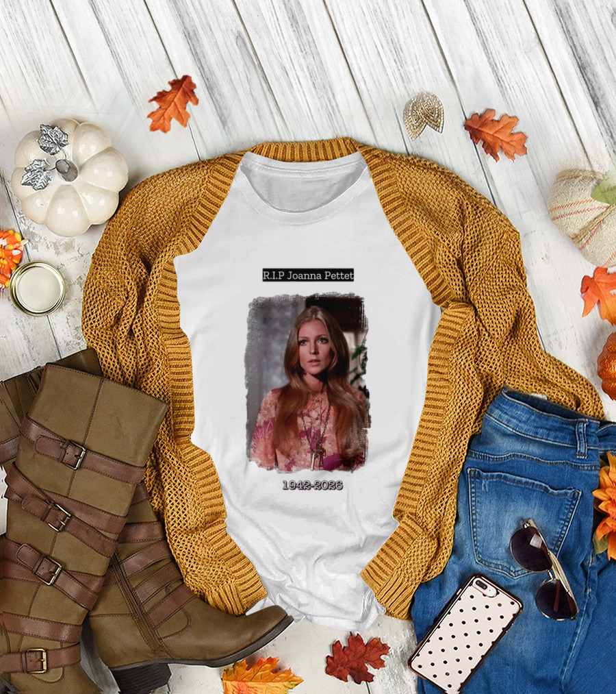 R.I.P Joanna Pettet 1942 2026 Retro 1960s Cinematic T-Shirt