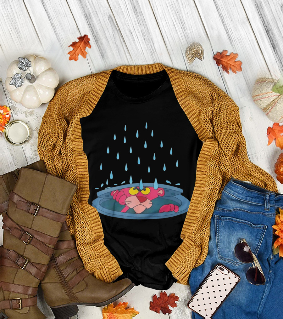 Pink Panther Peek Manhole Rainstorm Scene T-Shirt