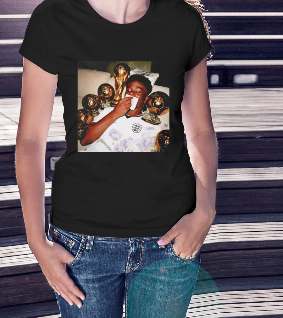 Bukayo Saka England National Team World Cup Trophies And Money T-Shirt