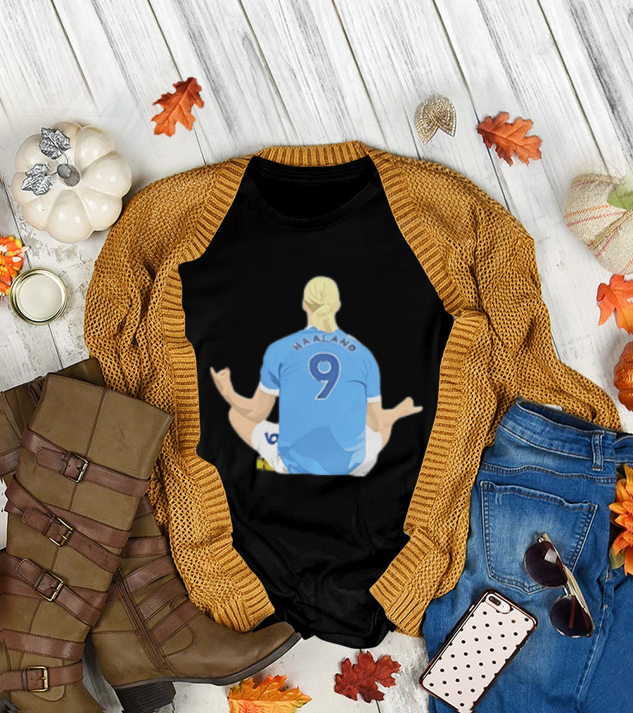 Norway Erling Haaland 9 Meditating Iconic Soccer Moment T-Shirt