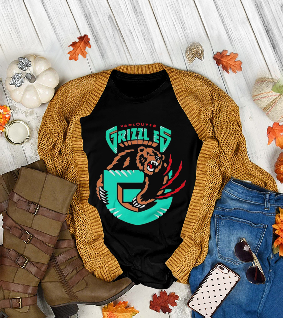 Vancouver Grizzlies Bear Claw Retro Sports Emblem Men's T-Shirt