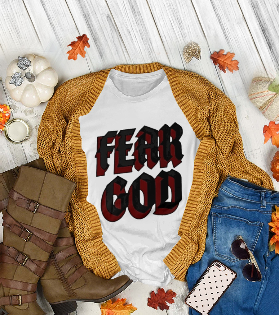 Fear God Script Faith Minimalist Religious Gothic Lettering T-Shirt