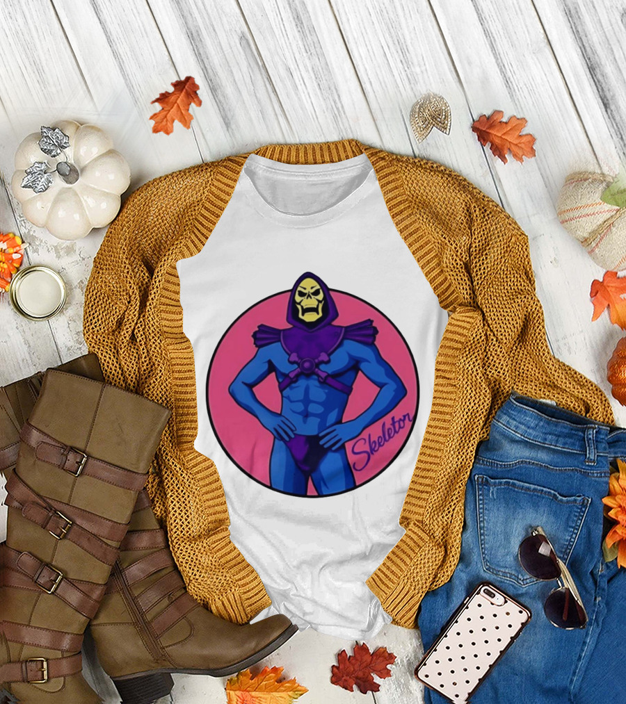 Skeletor Powerful Stance Pink T-Shirt