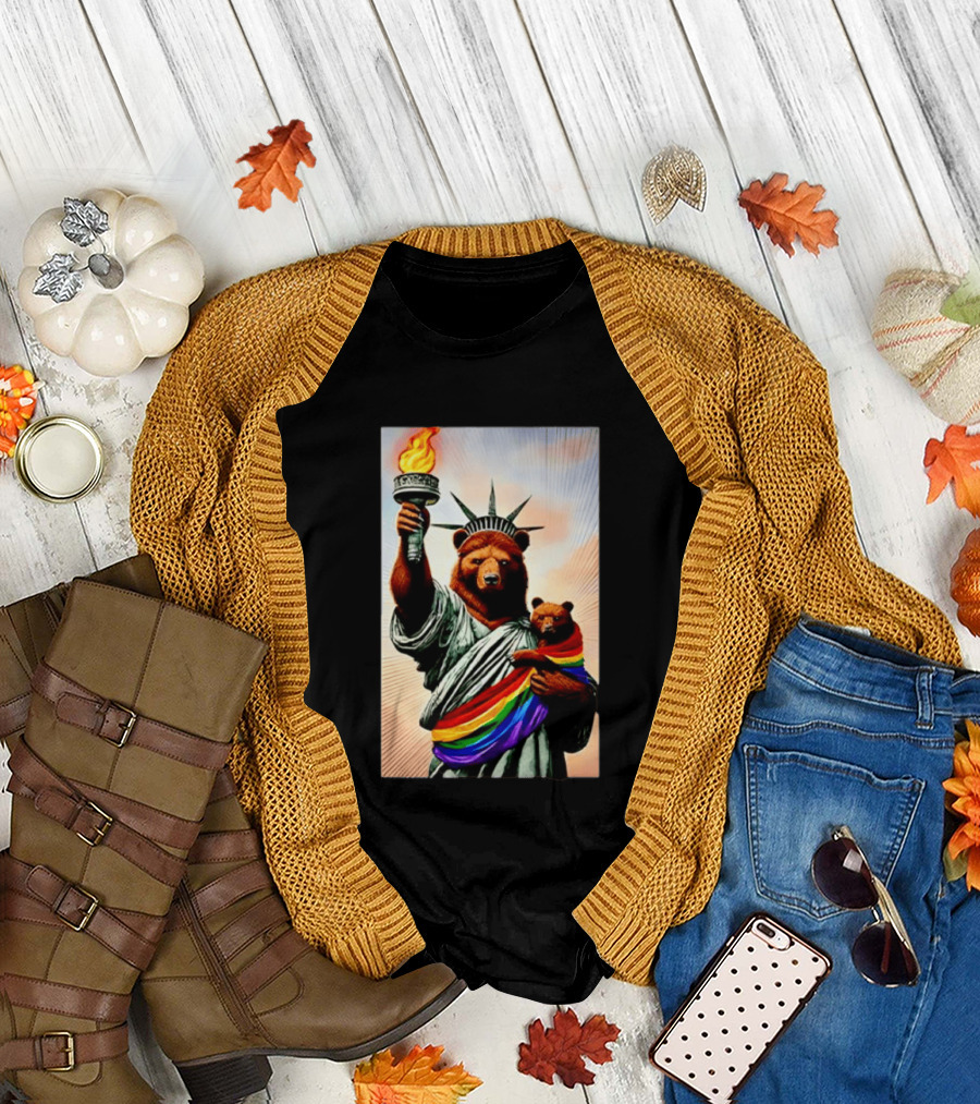 Bear Statues Liberty Rainbow Pride Torch T-Shirt
