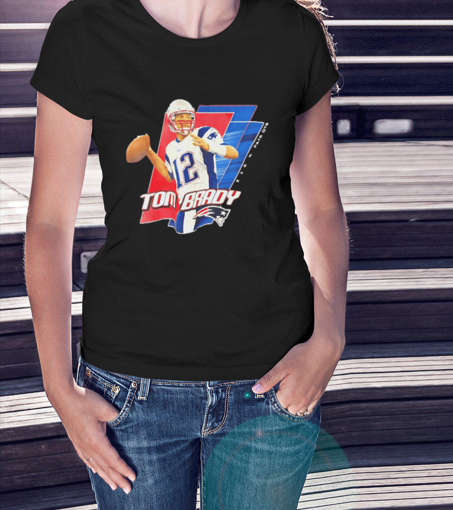 New England Patriots Tom Brady 12 Football Quarterback Iconic Action Pose T-Shirt