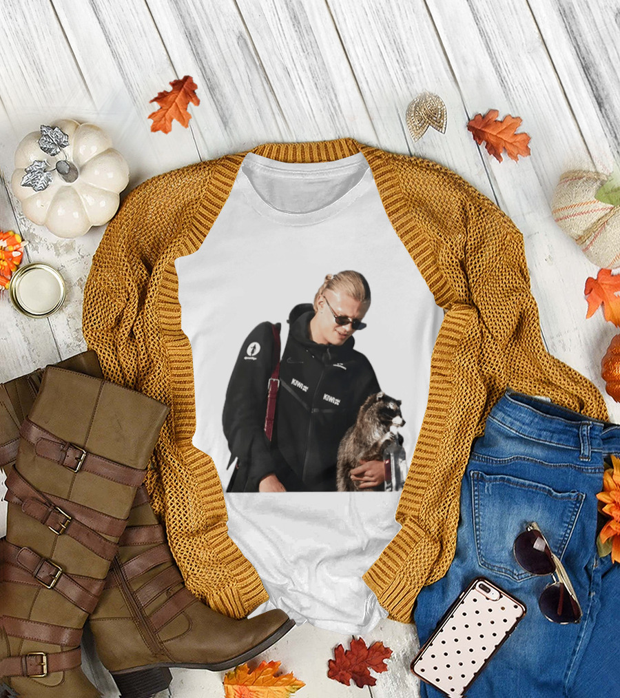 Erling Haaland Raccoon Meme Football KIWI K SPACE Texas T-Shirt