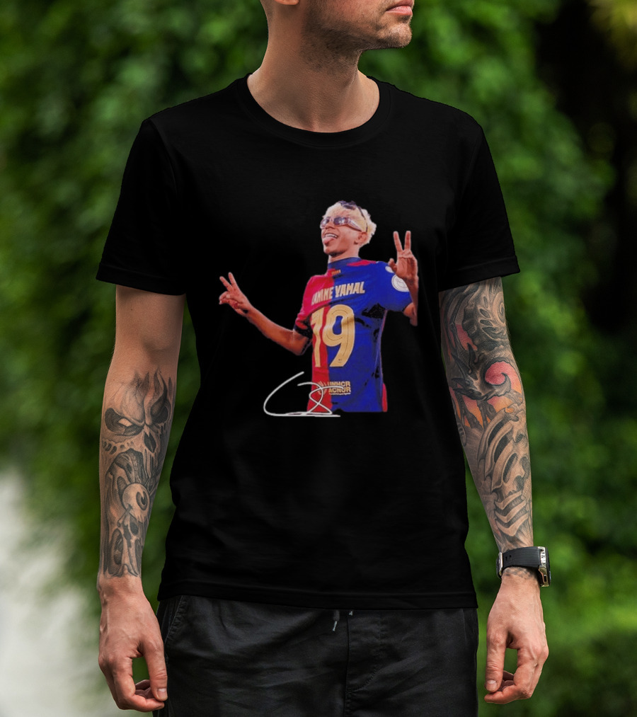 Lamine Yamal Barcelona Peace Sign Celebration 19 Jersey T-Shirt