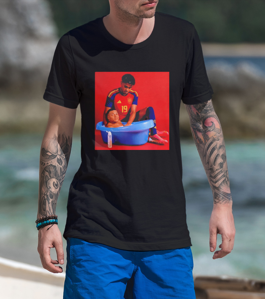 Kylian Mbappe Lamine Yamal Spain Soccer Bath Comedy Scene T-Shirt