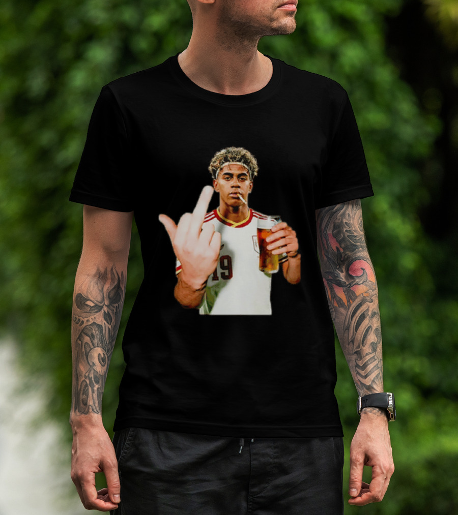 Lamine Yamal Spain National Team 19 Middle Finger And Beer T-Shirt