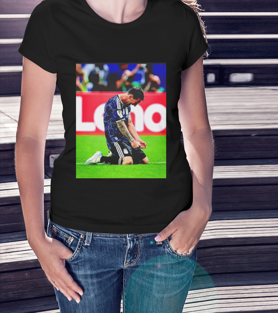 Argentina Football Icon Lionel Messi Kneels In Triumph National Team Victory T-Shirt