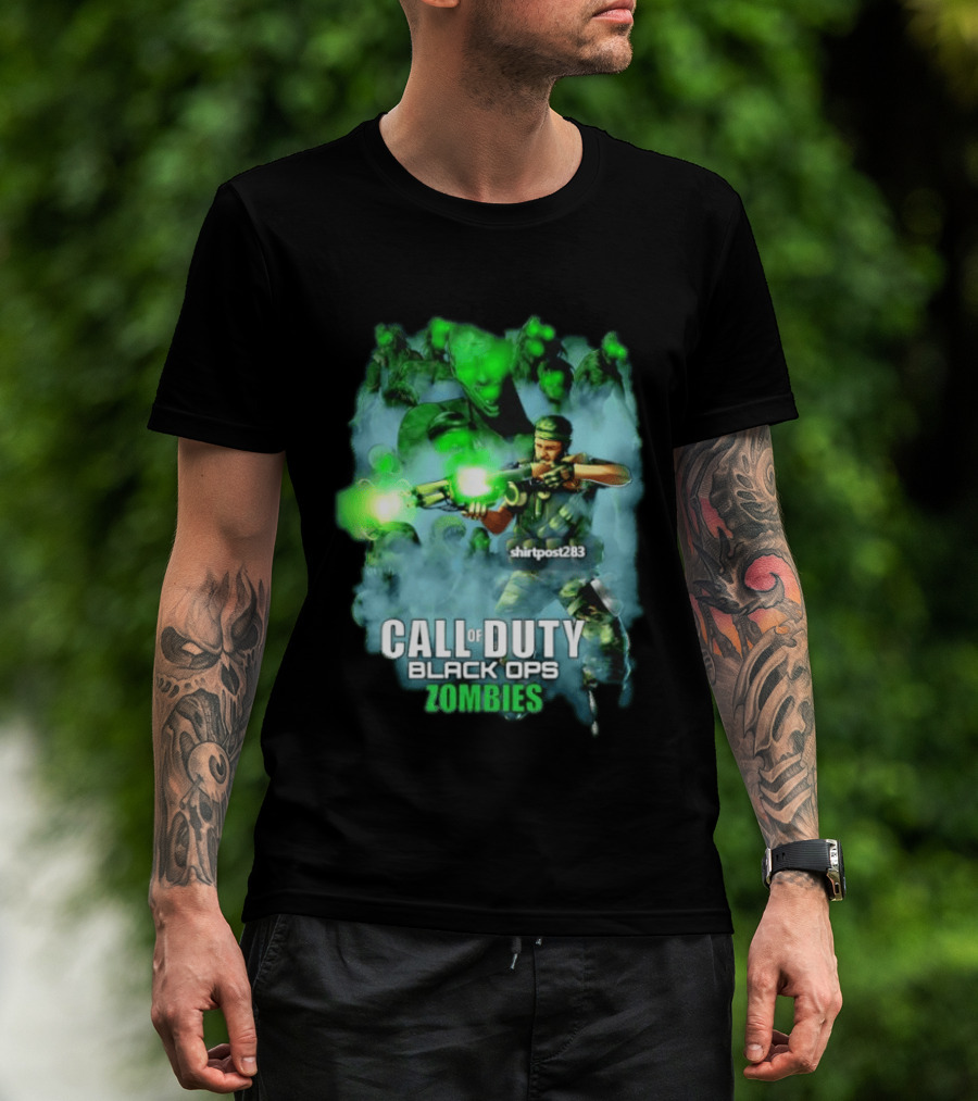 Call Of Duty Black Ops Zombies Tank Dempsey Battle Scene T-Shirt