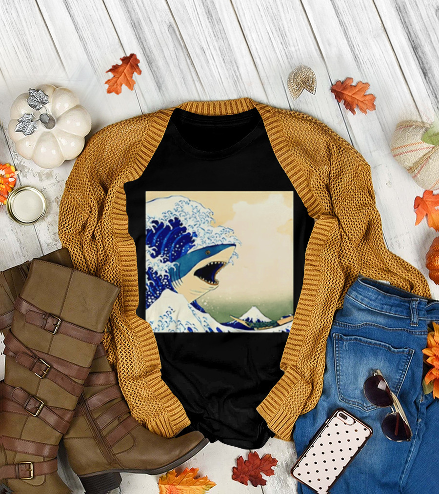 The Great Wave Off Kanagawa Sharks Fusion Art Japan Ukiyo e T-Shirt