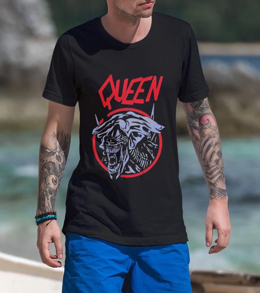 Queen Alien Xenomorph Facehugger Red T-Shirt