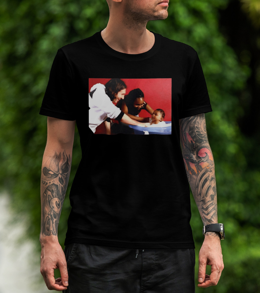 Lionel Messi Bathes Baby Lamine Yamal Legendary Blessing Football Moment T-Shirt