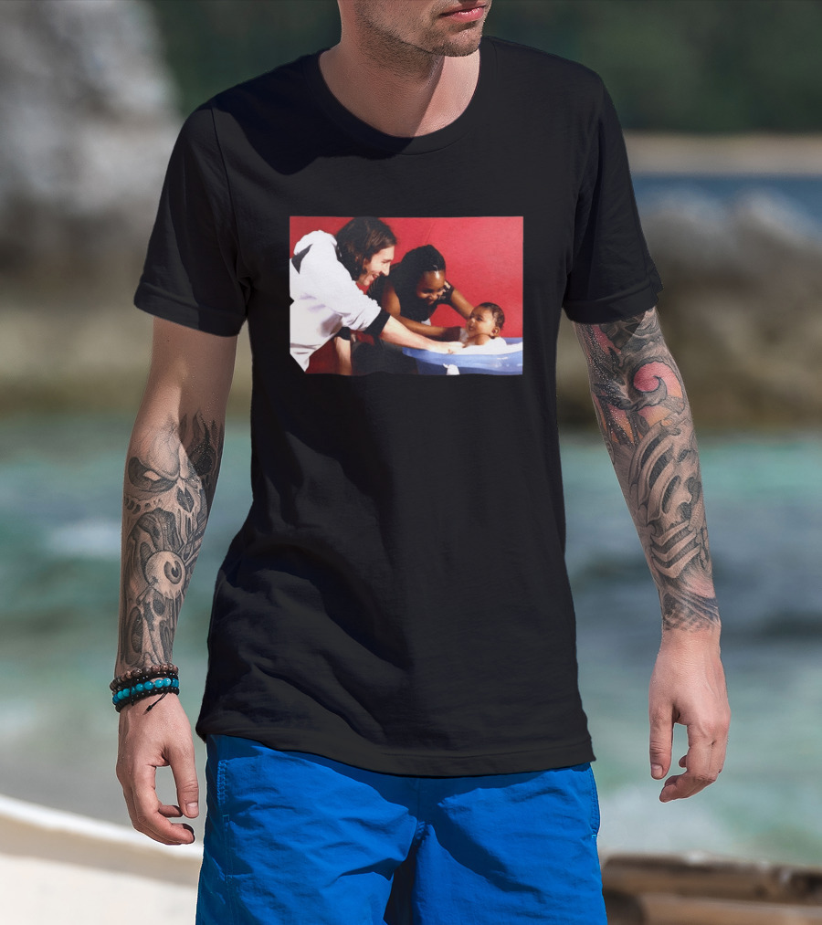 Lionel Messi Bathes Baby Lamine Yamal Legendary Blessing Football Moment T-Shirt