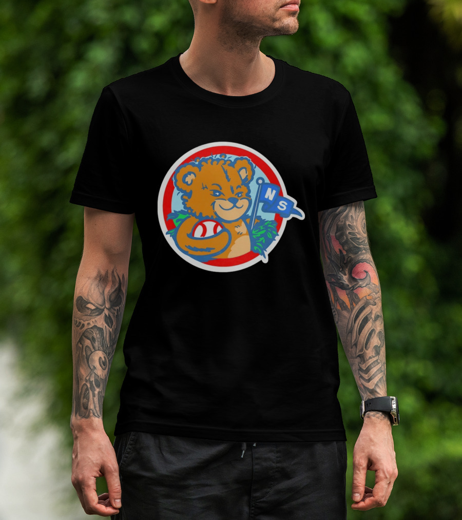 Teddy Bear Holding Baseball NS Pennant Circle T-Shirt