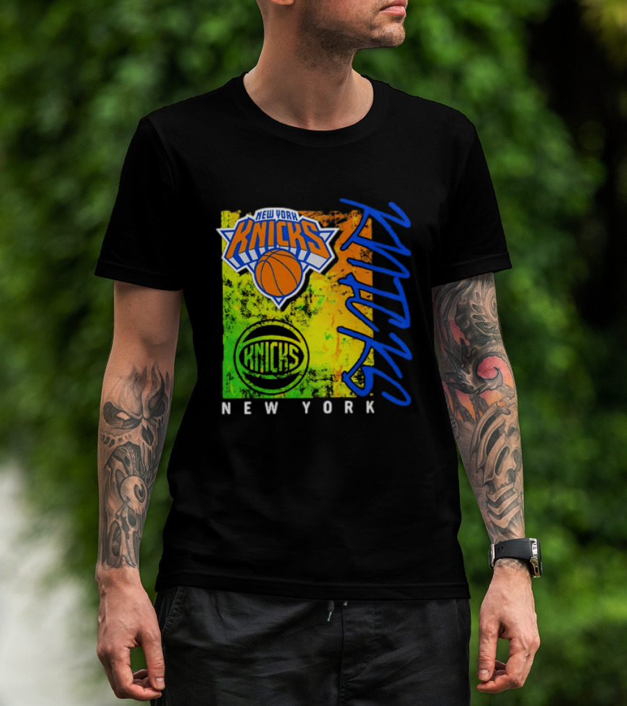 New York Knicks Distressed Basketball Retro Style NBA Fan Favorite T-Shirt